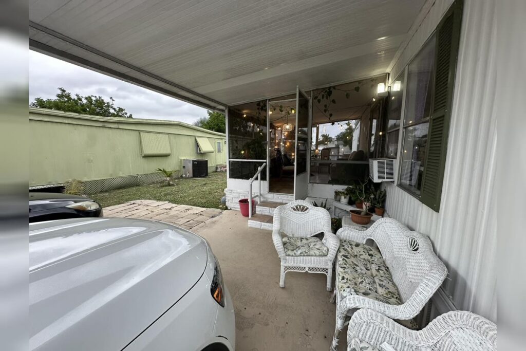 country-knolls-59900-01