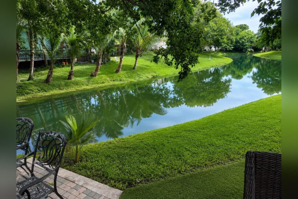 country-lakes-89900-11