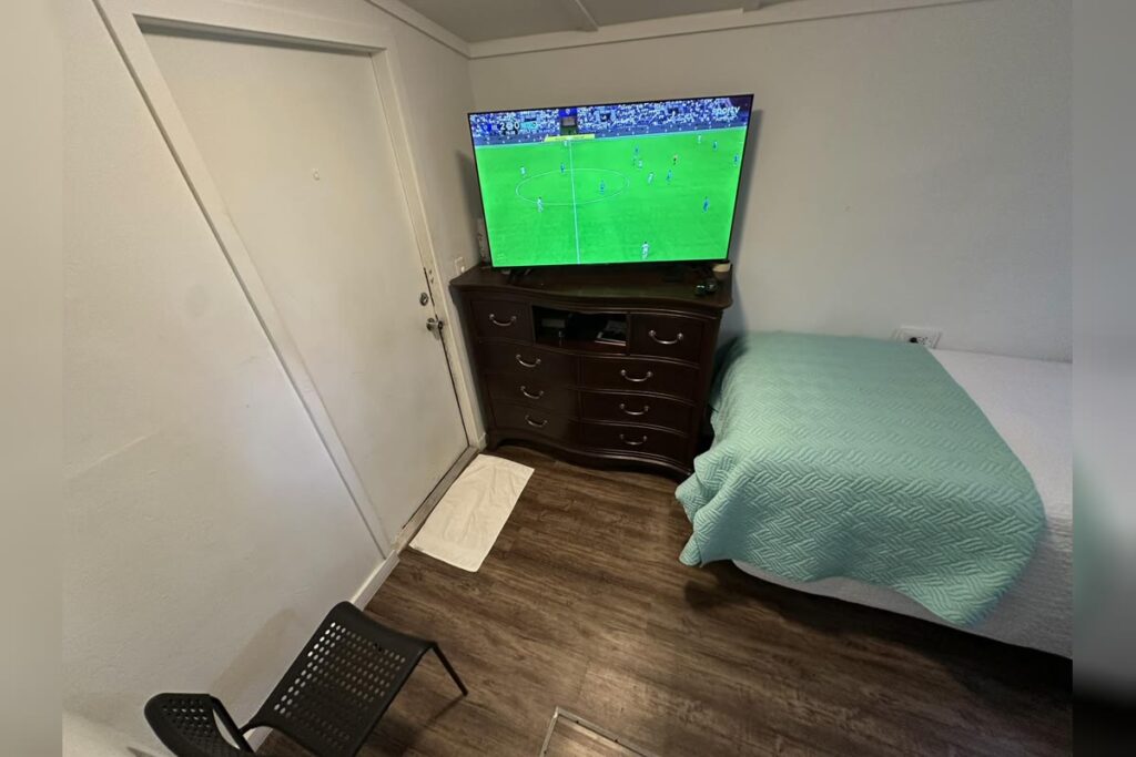 highland-pines-44900-09