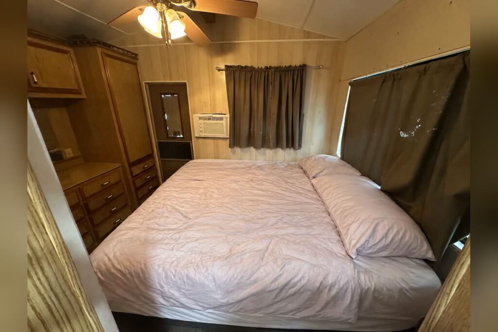 highland-pines-studio-44900-07
